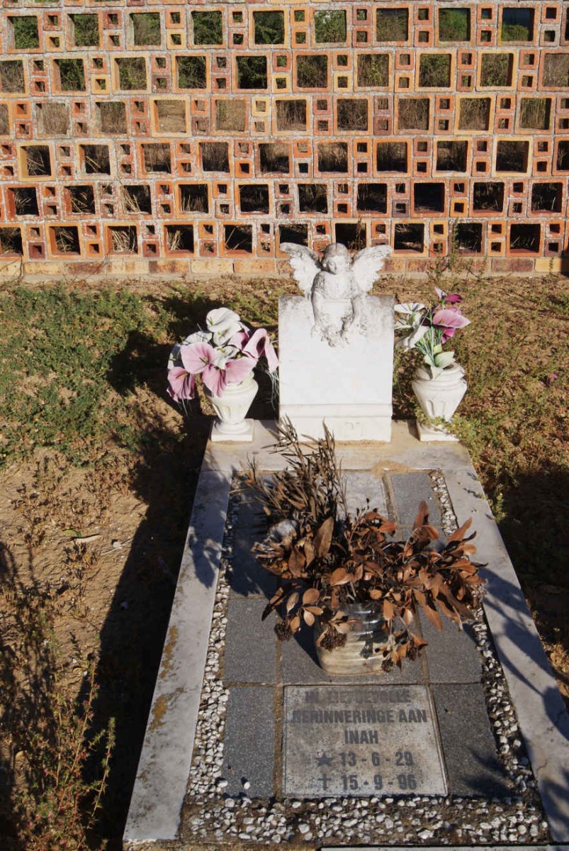 HAUPT Inah 1929-1996 :: HAUPT Esme