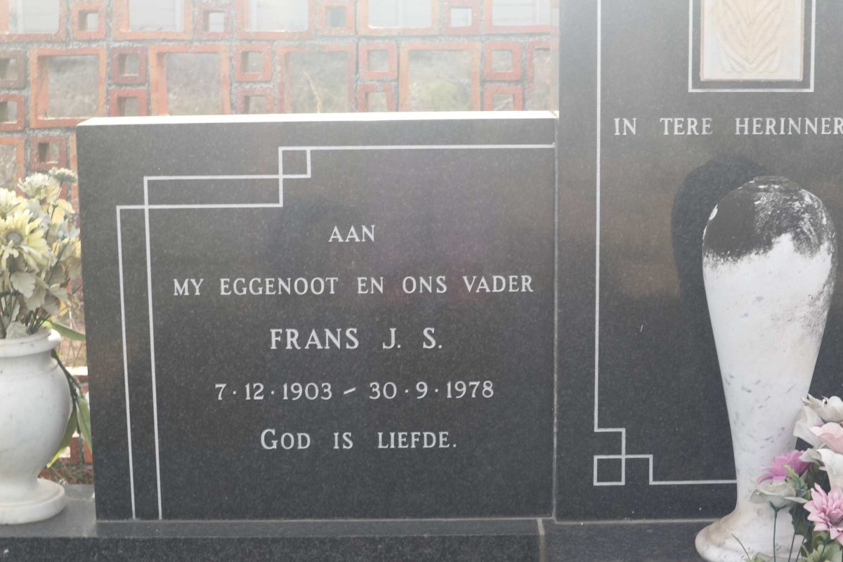 KELLERMAN Frans J.S. 1903-1978 &amp; Helie E.J. SMIT 1909-2009