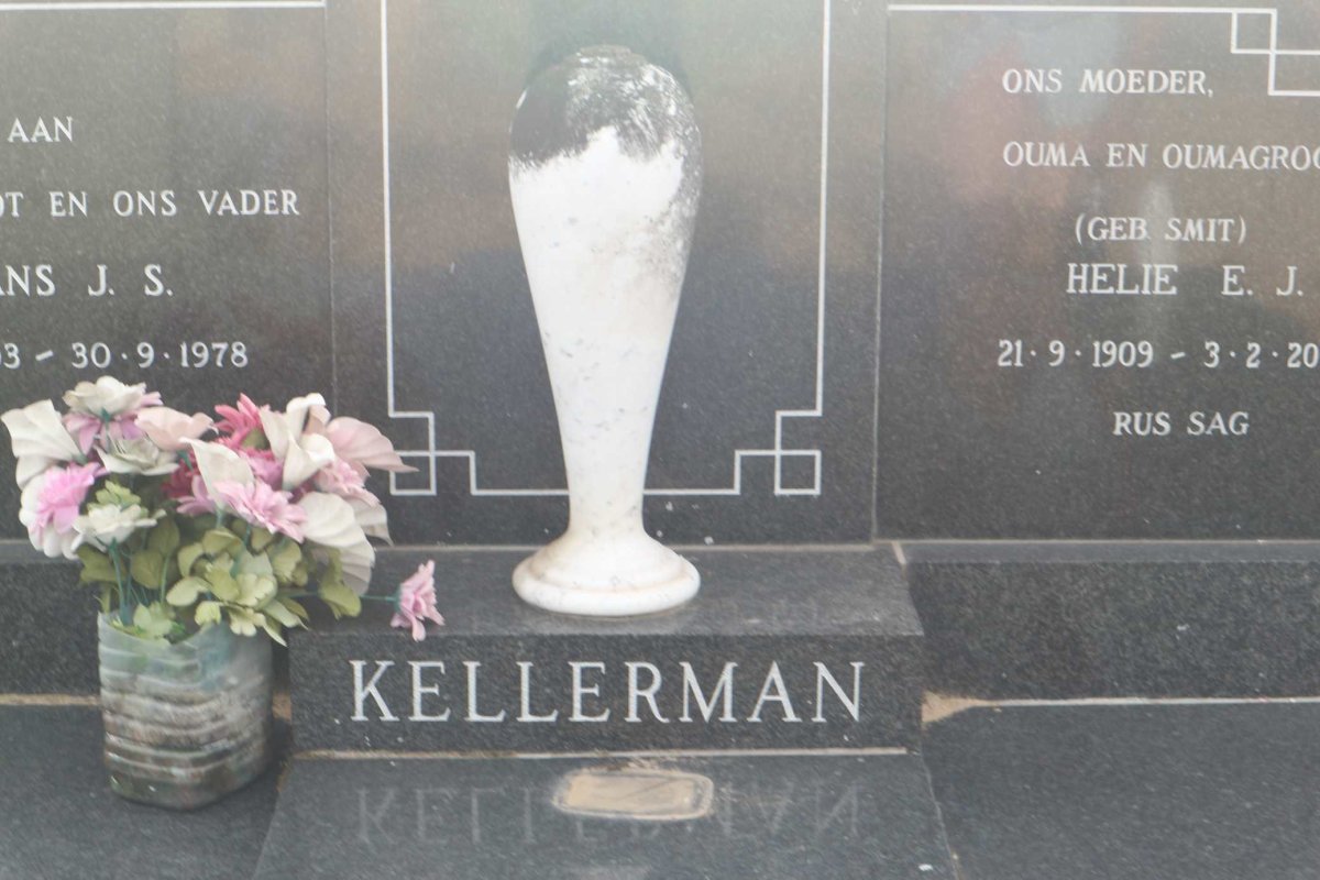 KELLERMAN Frans J.S. 1903-1978 &amp; Helie E.J. SMIT 1909-2009