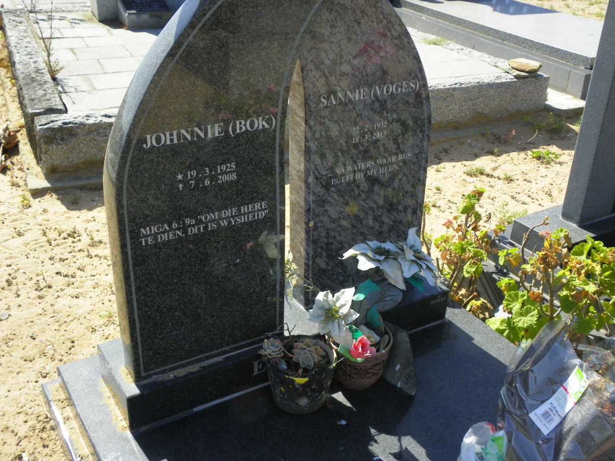 EIGELAAR Johnnie 1925-2008 &amp; Sannie VOGES 1932-2013