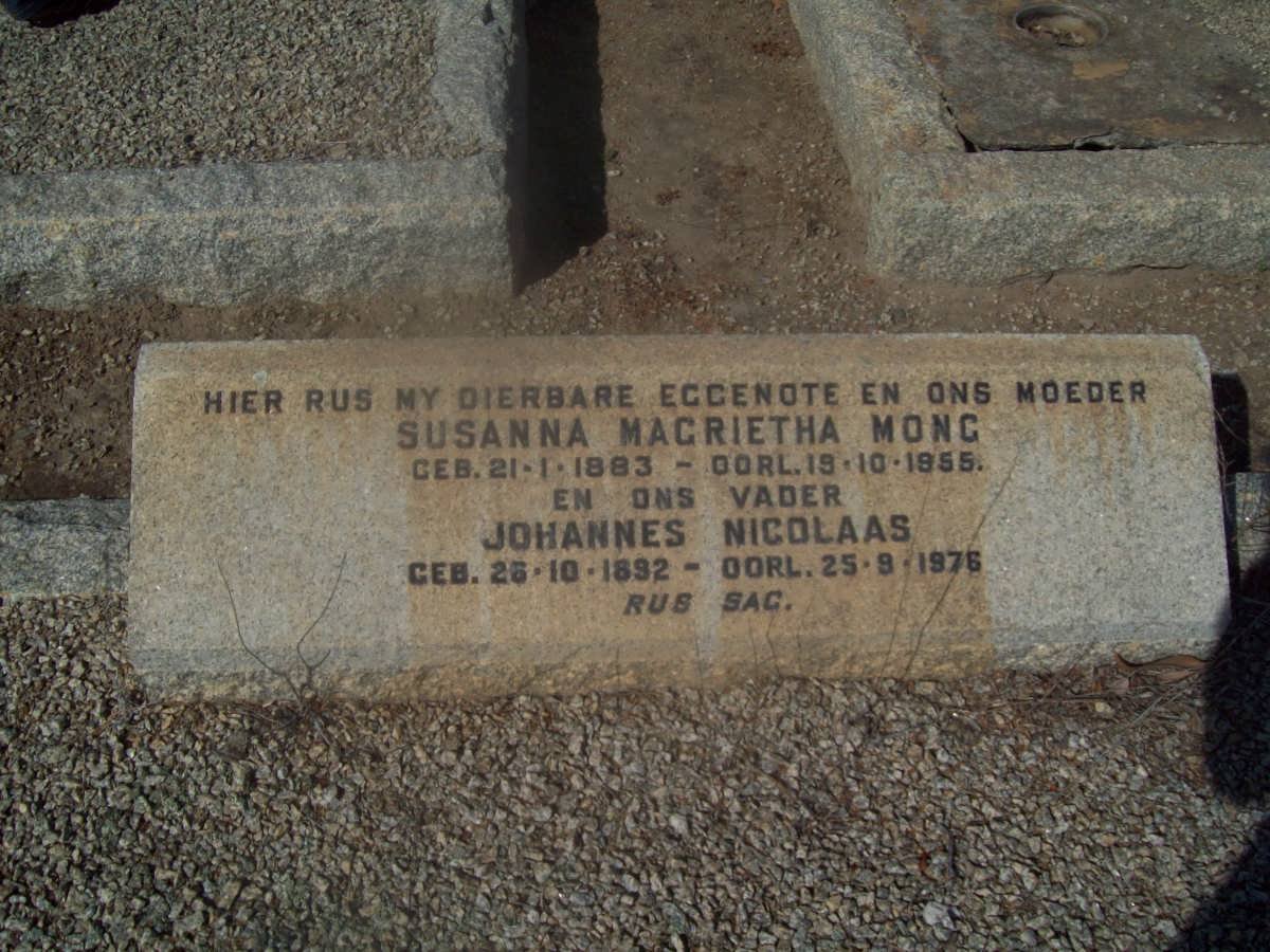 ? Johannes Nicolaas 1892-1976 &amp; Susanna Magrieta MONG 1883-1955