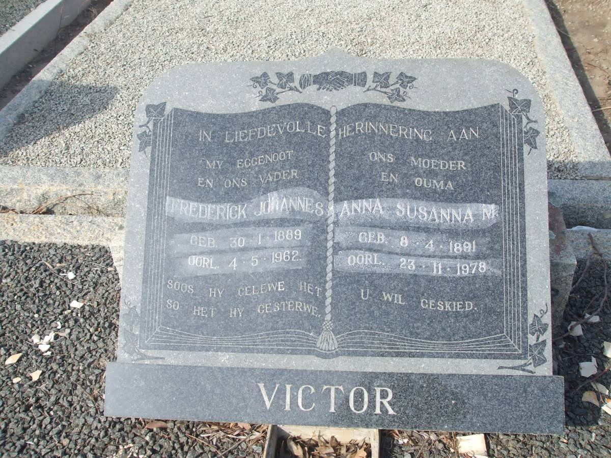 VICTOR Frederick Johannes 1889-1962 &amp; Anna Susanna M. 1891-1978