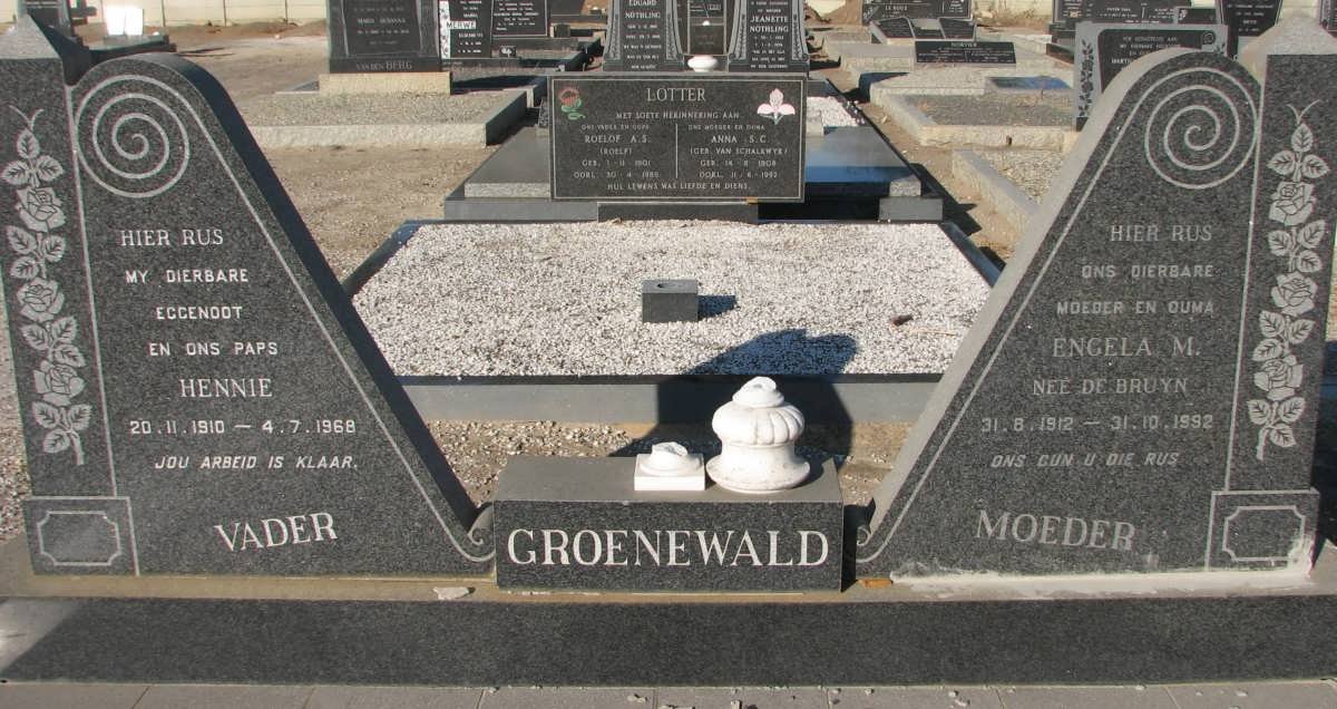 GROENEWALD Hennie 1910-1968 &amp; Engela M. DE BRUYN 1912-1992