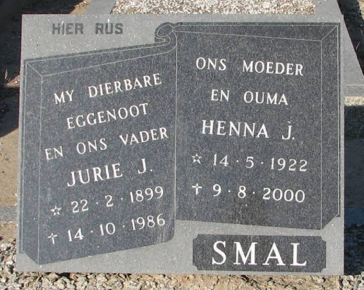 SMAL Jurie J. 1899-1986 &amp; Henna J. 1922-2000