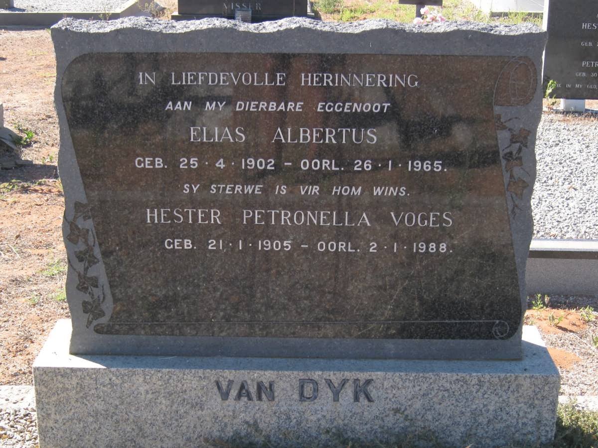 DYK Elias Albertus, van 1902-1965 &amp; Hester Petronella VOGES 1905-1988