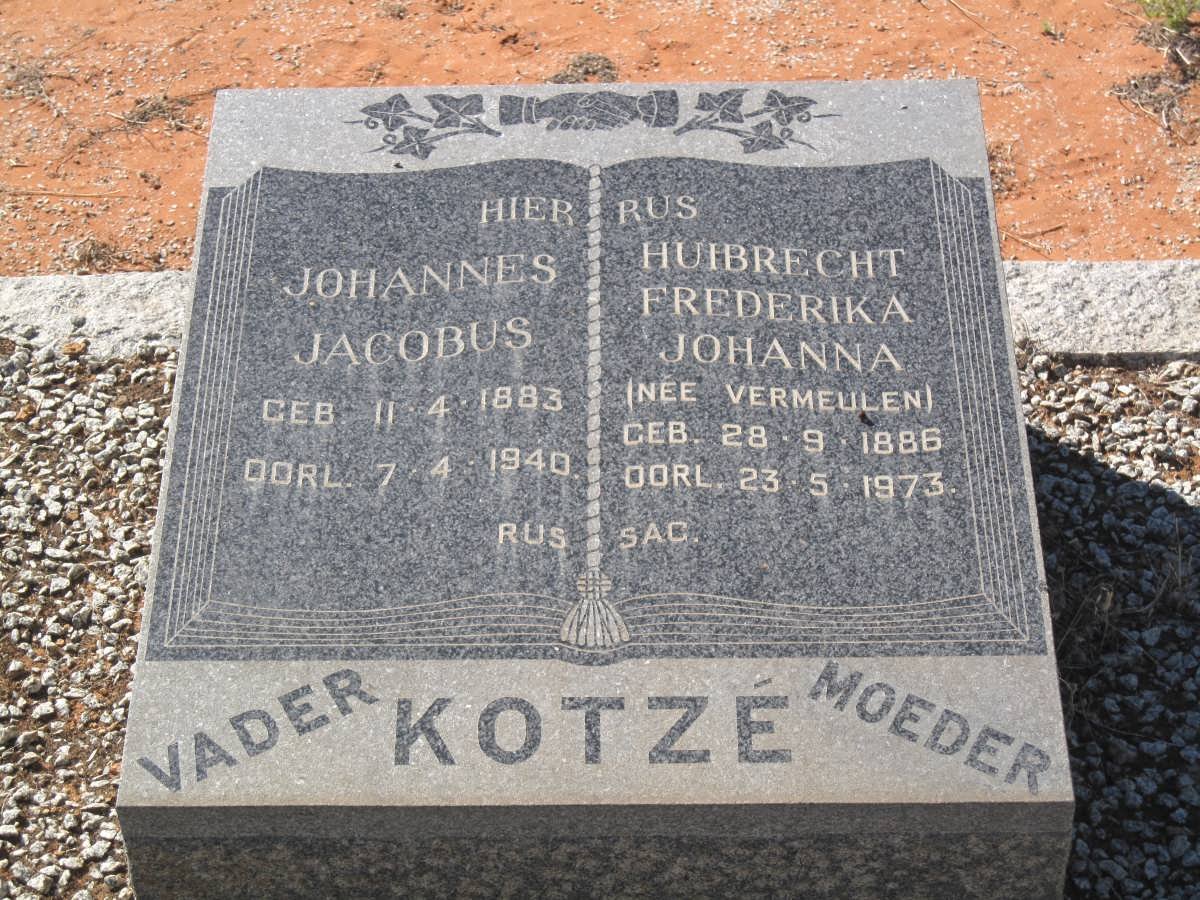 KOTZÉ Johannes Jacobus 1883-1940 &amp; Huibrecht Frederika Johanna VERMEULEN 1886-1973