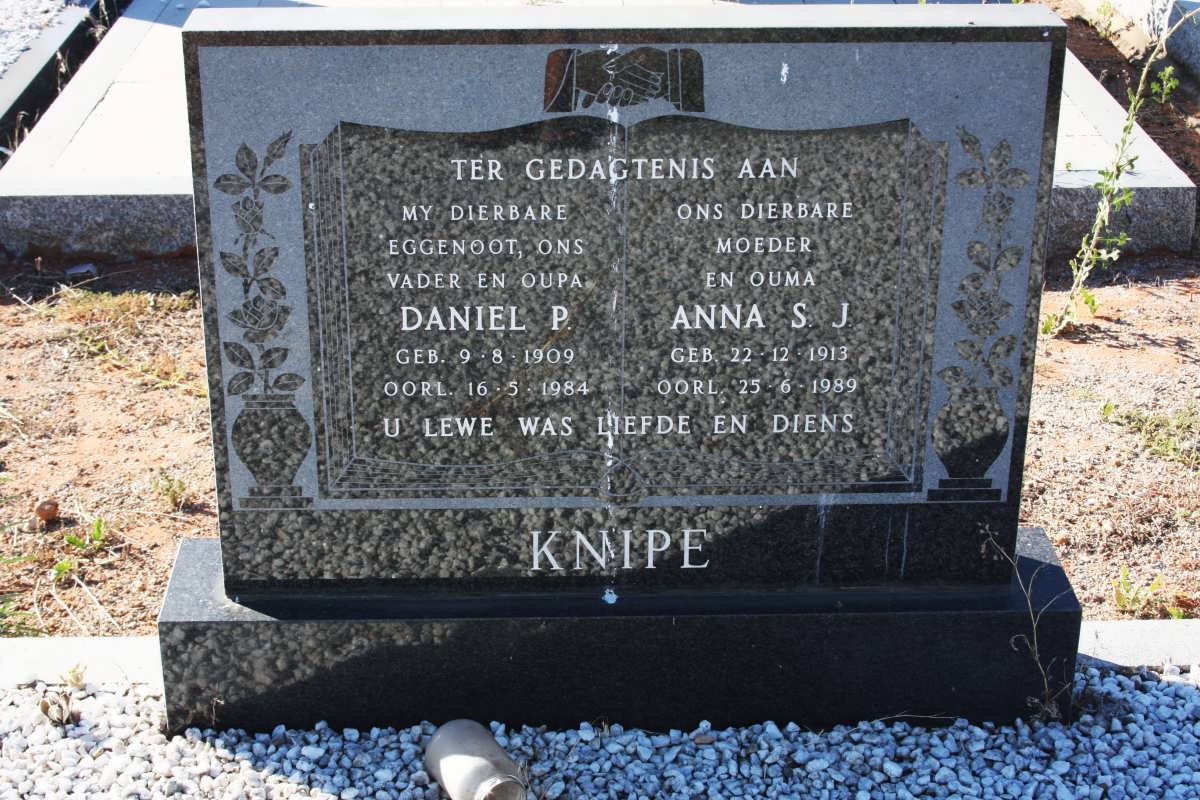 KNIPE Daniel P. 1909-1984 &amp; Anna S.J. 1913-1989
