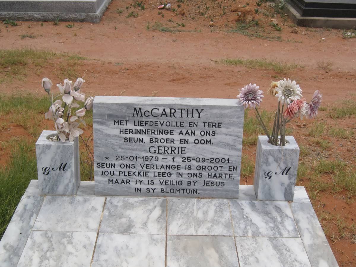 McCARTHY Gerrie 1979-2001