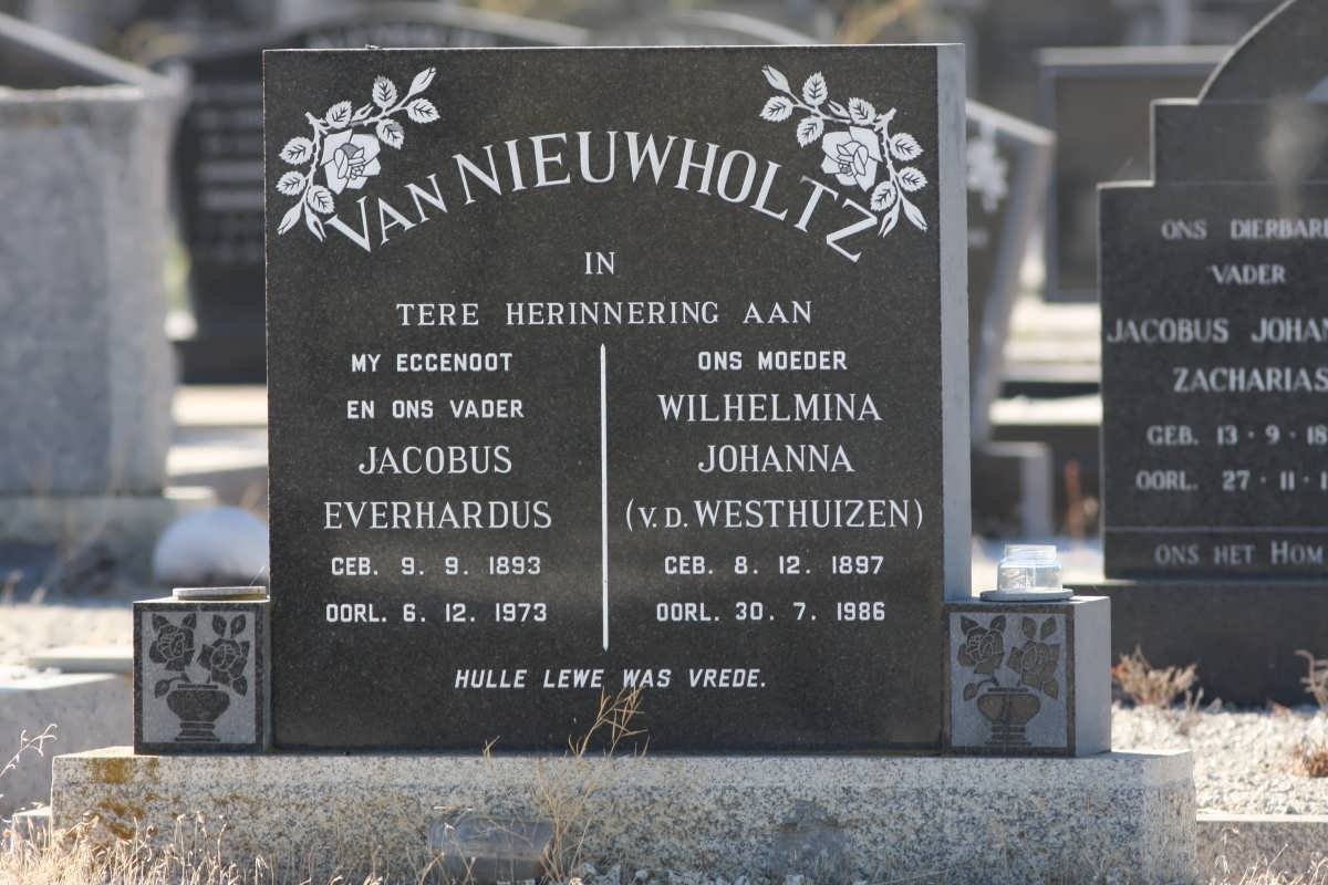 NIEUWHOLTZ Jacobus Everhardus, van 1893-1973 &amp; Wilhelmina Johanna  V.D. WESTHUIZEN 1897-1986