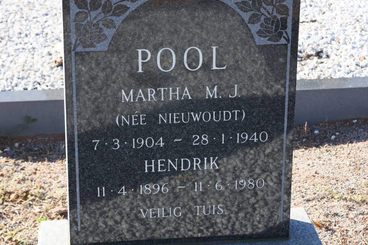 POOL Hendrik 1896-1980 &amp; Martha M.J. NIEUWOUDT 1904-1940