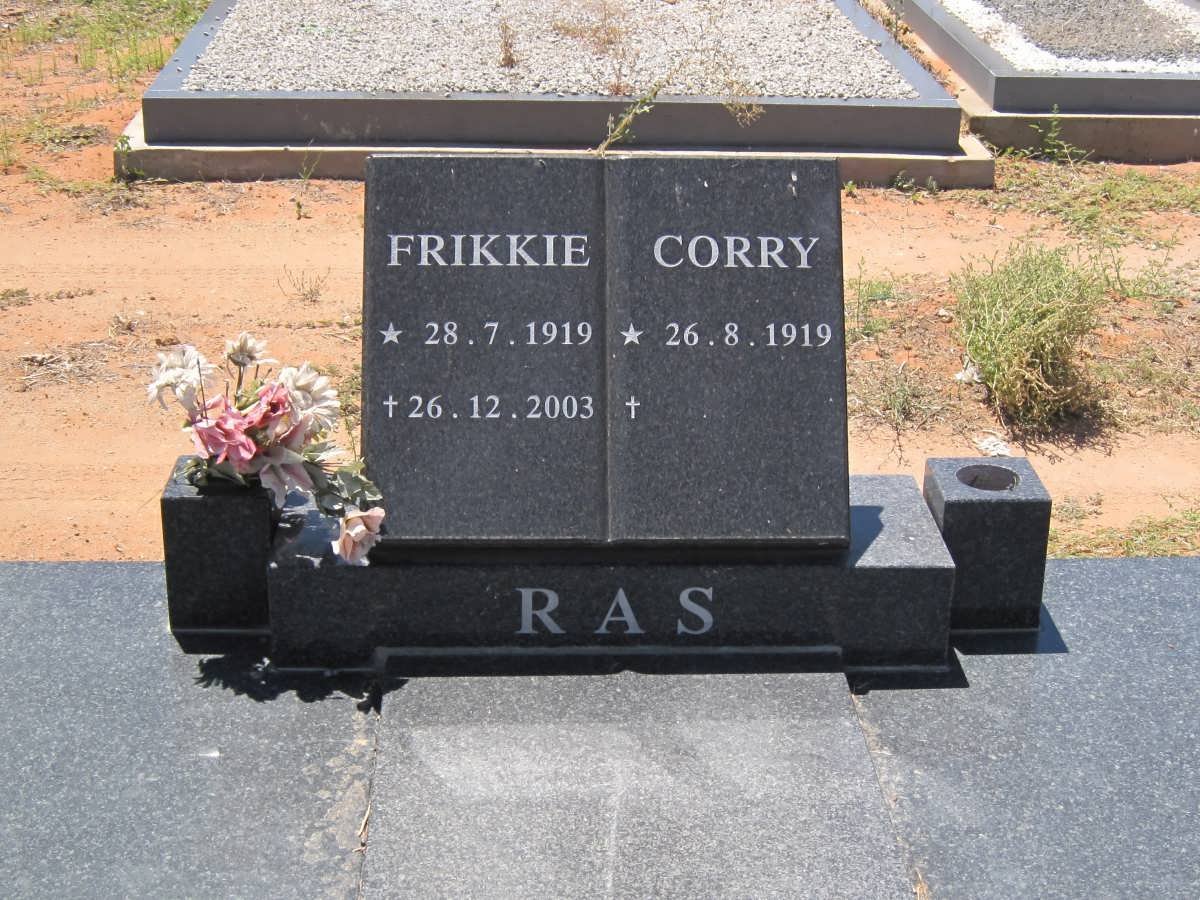 RAS Frikkie 1919-2003 &amp; Corry 1919-