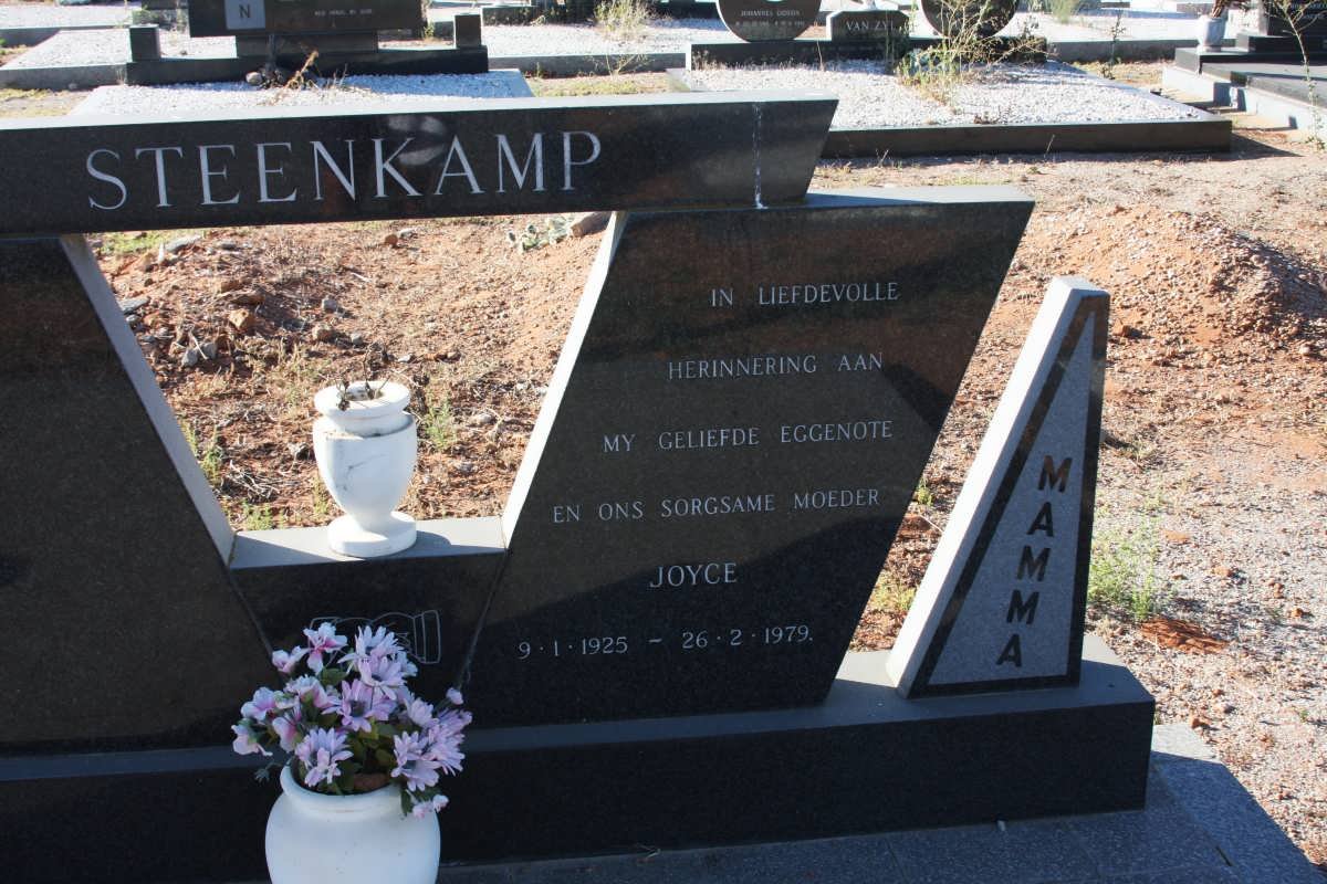 STEENKAMP Joyce 1925-1979