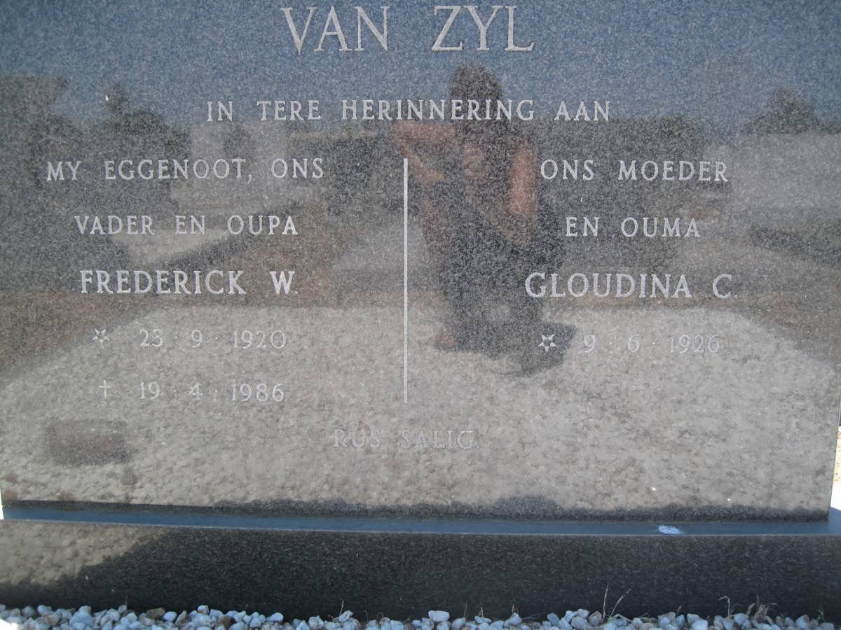 ZYL Frederick W., van 1920-1986 &amp; Gloudina C. 1926-
