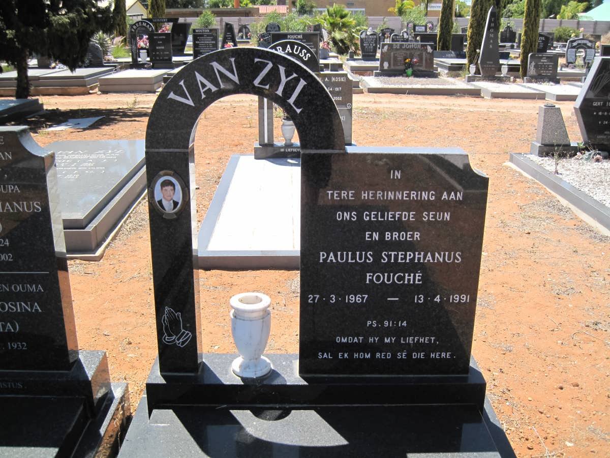 ZYL Paulus Stephanus Fouché, van 1967-1991