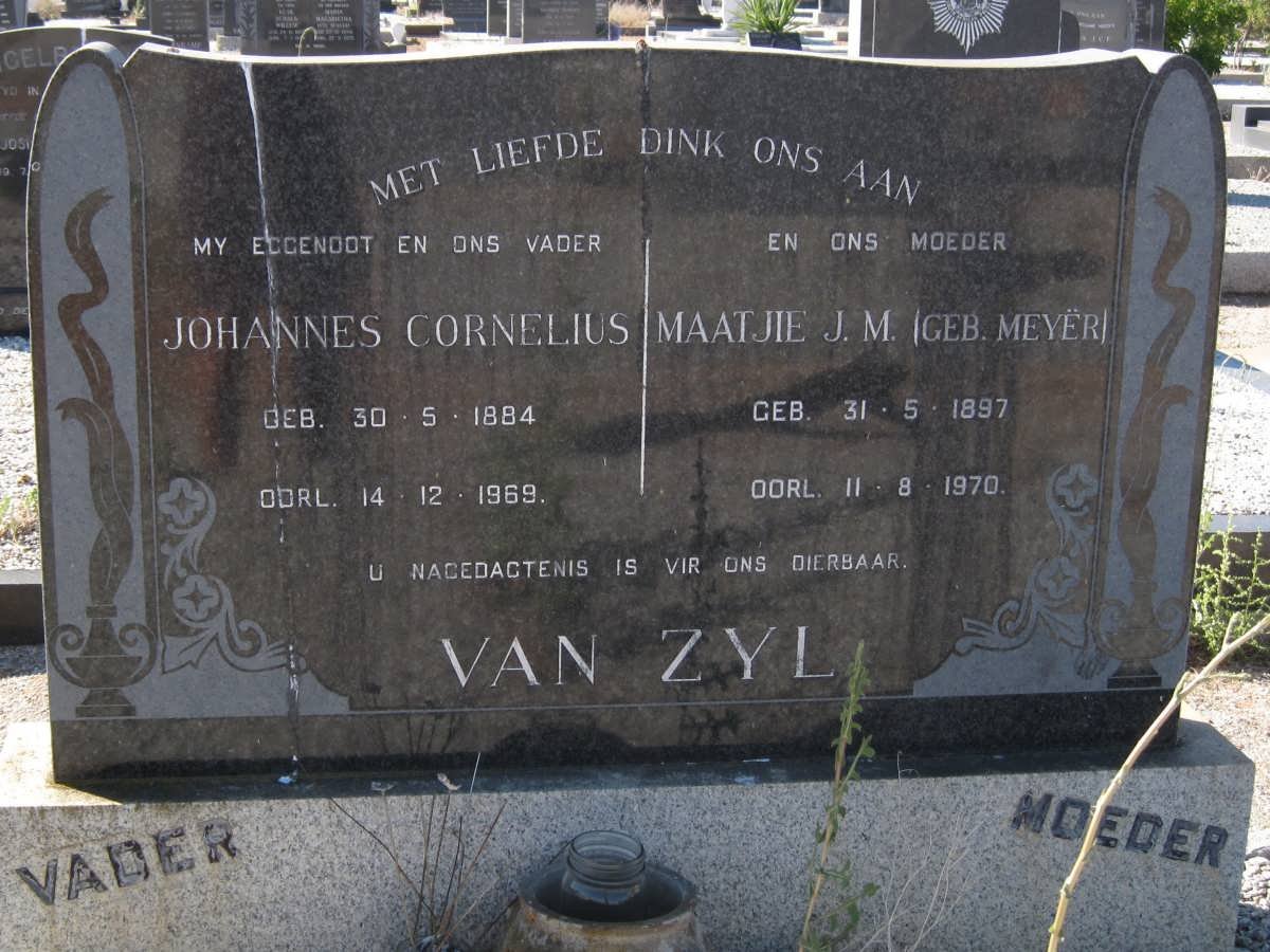 ZYL Johannes Cornelius, van 1884-1969 &amp; Maatjie J.M. MEYER 1897-1970