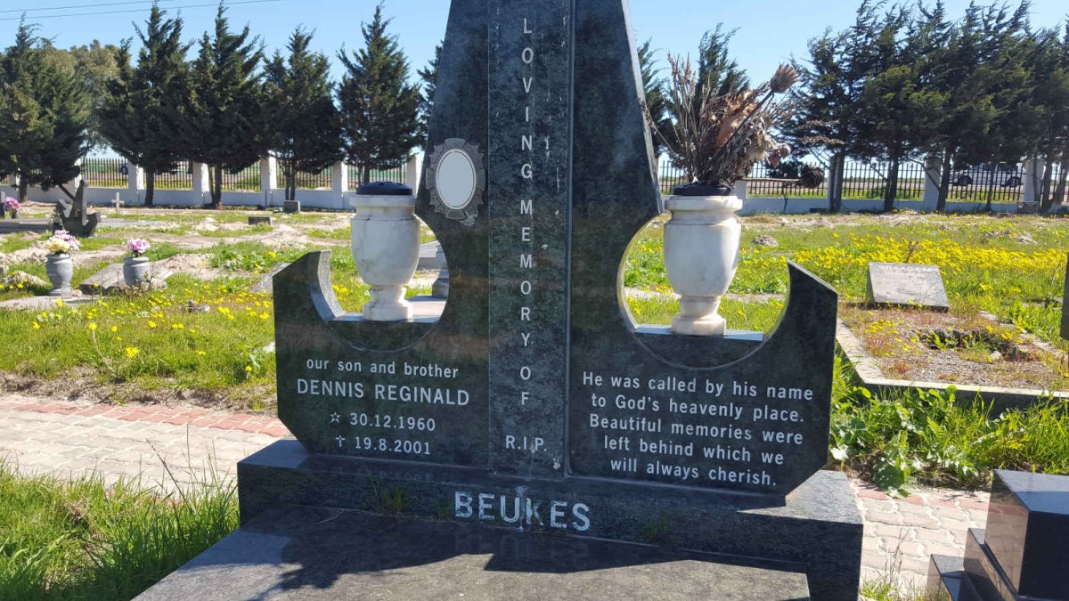 BEUKES Dennis Reginald 1960-2001