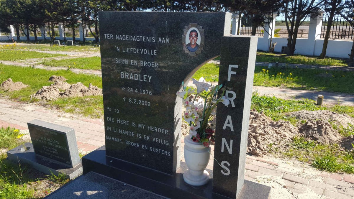 FRANS Bradley 1976-2002