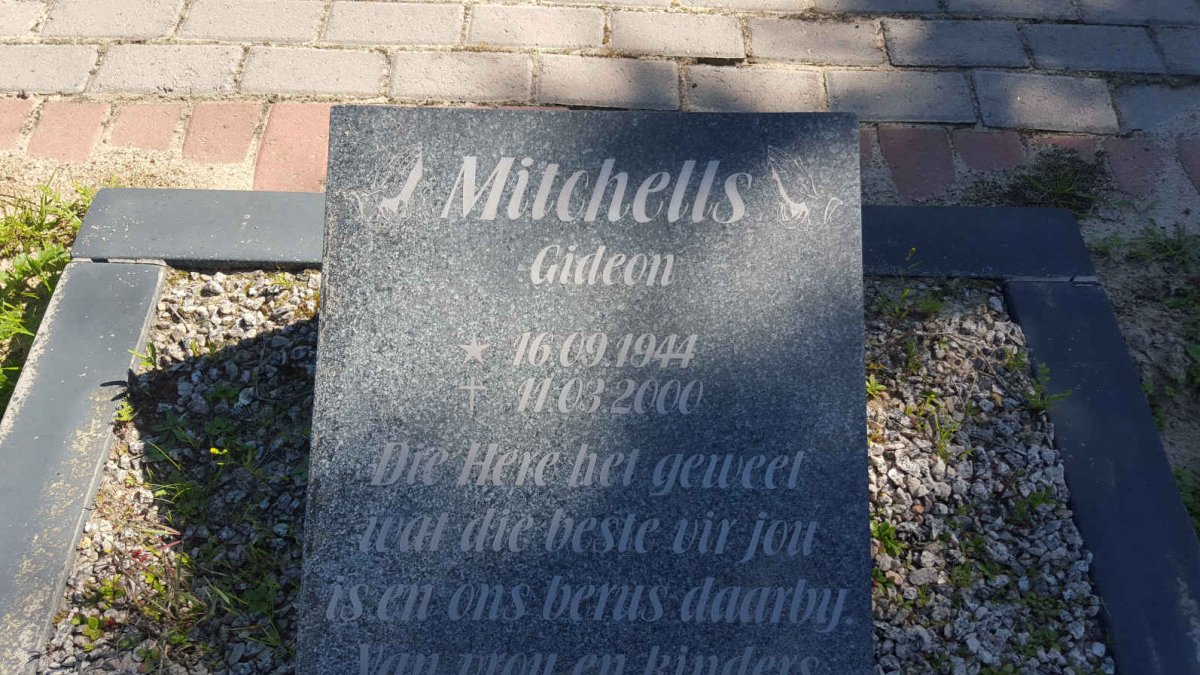 MITCHELLS Gideon 1944-2000