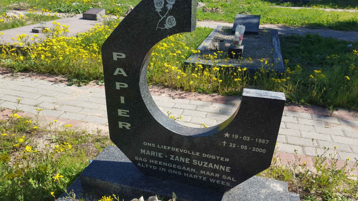 PAPIER Marie-Zane Suzanne 1987-2000