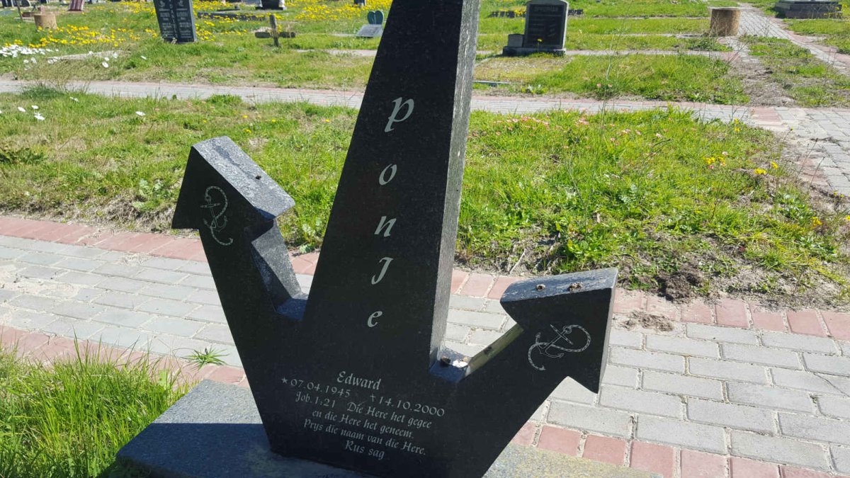 PONJE Edward 1945-2000