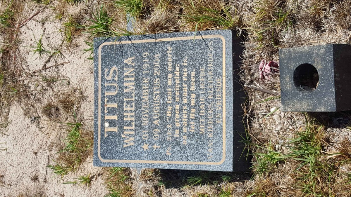 TITUS Wilhelmina 1919-2004