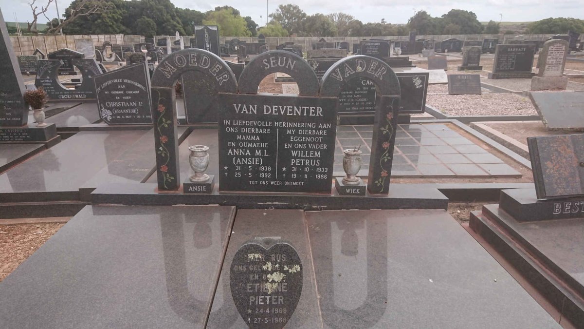 DEVENTER Willem Petrus, van 1933-1986 &amp; Anna M.L. 1938-1992