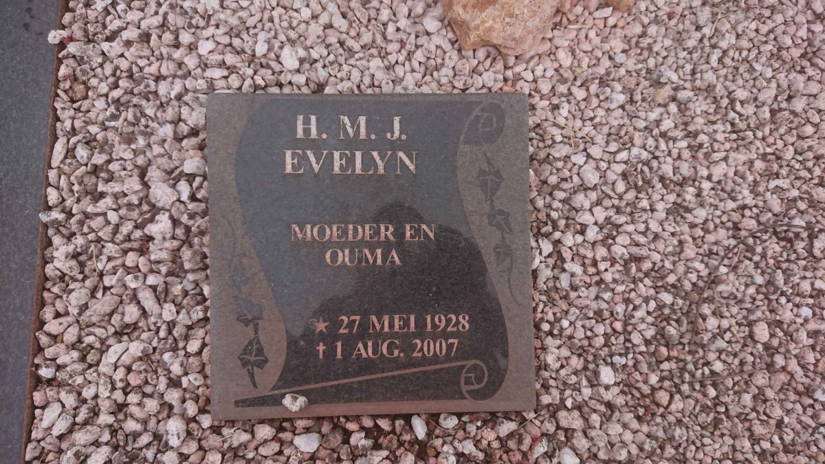 EVELYN H.M.J. 1928-2007