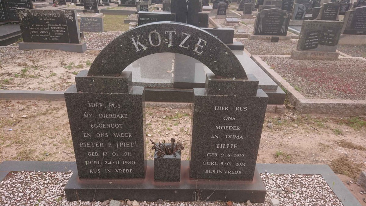 KOTZE Pieter P. 1911-1980 &amp; Tillie 1919-2014