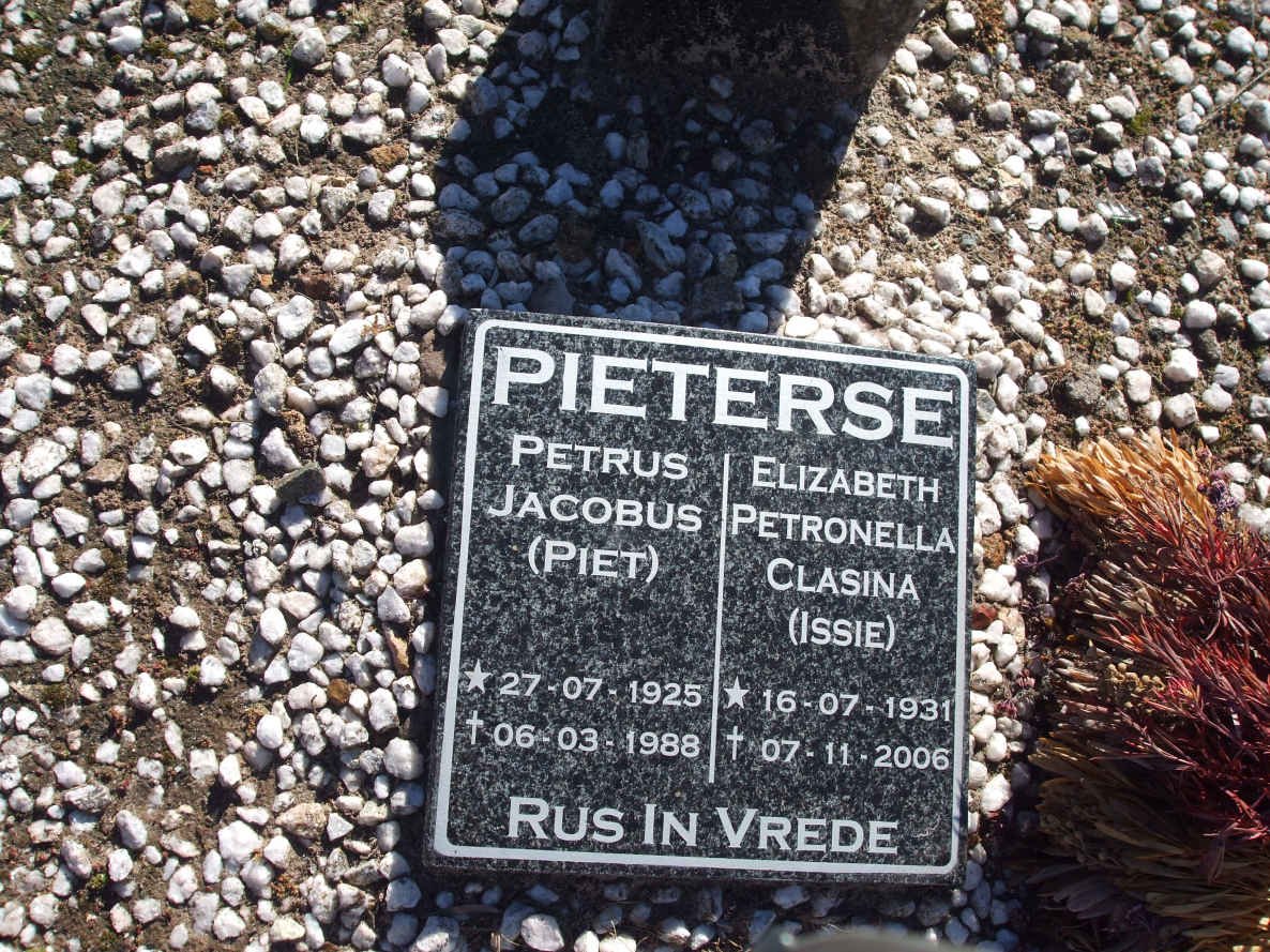 PIETERSE Petrus Jacobus 1925-1988 &amp; Elizabeth Petronella Clasina 1931-2006