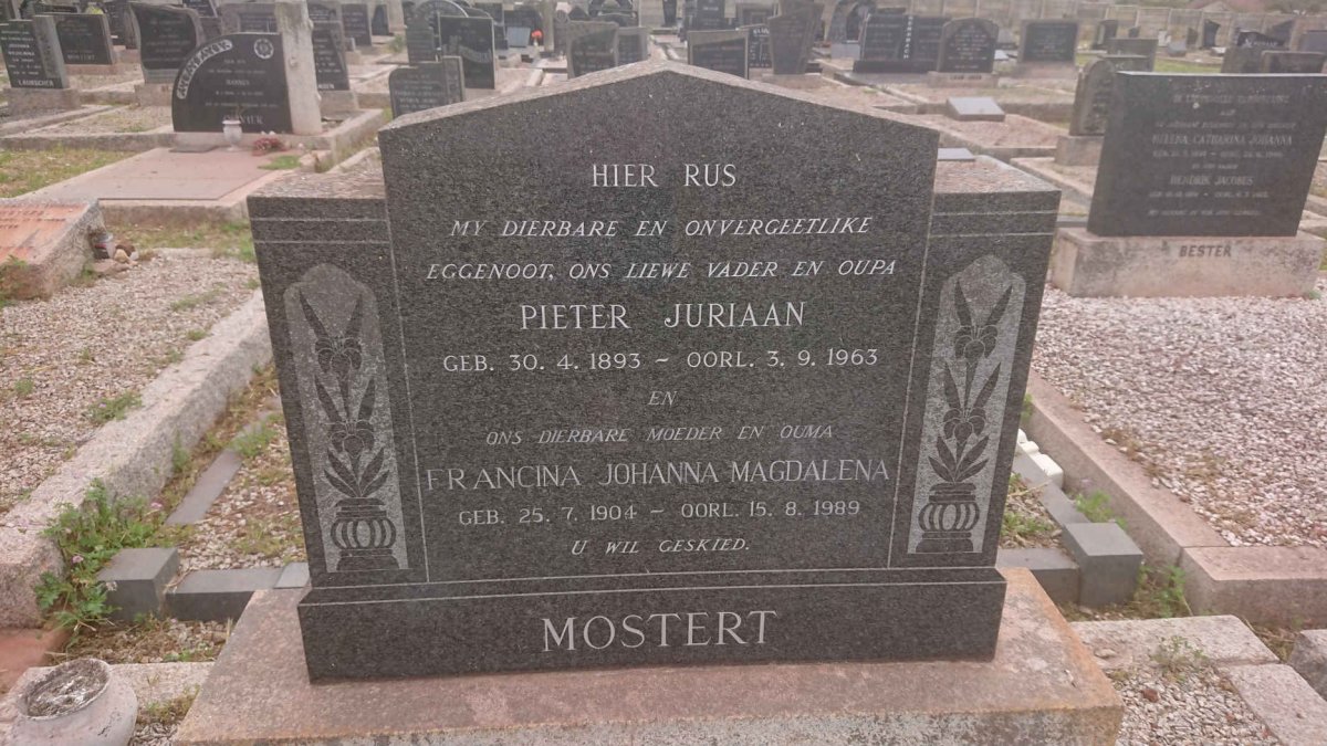 MOSTERT Pieter Juriaan 1893-1963 &amp; Francina Johanna Magdalena 1904-1989