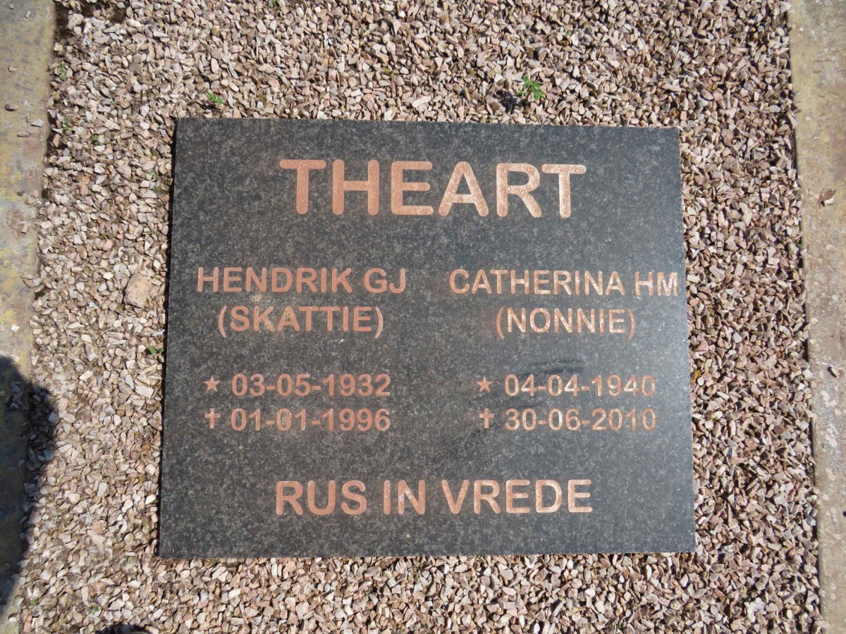THEART Hendrik G.J. 1932-1996 &amp; Catherina H.M. 1940-2010