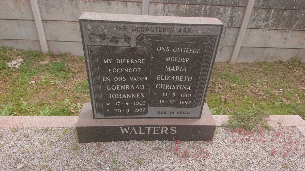 WALTERS Coenraad Johannes 1903-1982 &amp; Maria Elizabeth Christina 1910-1992