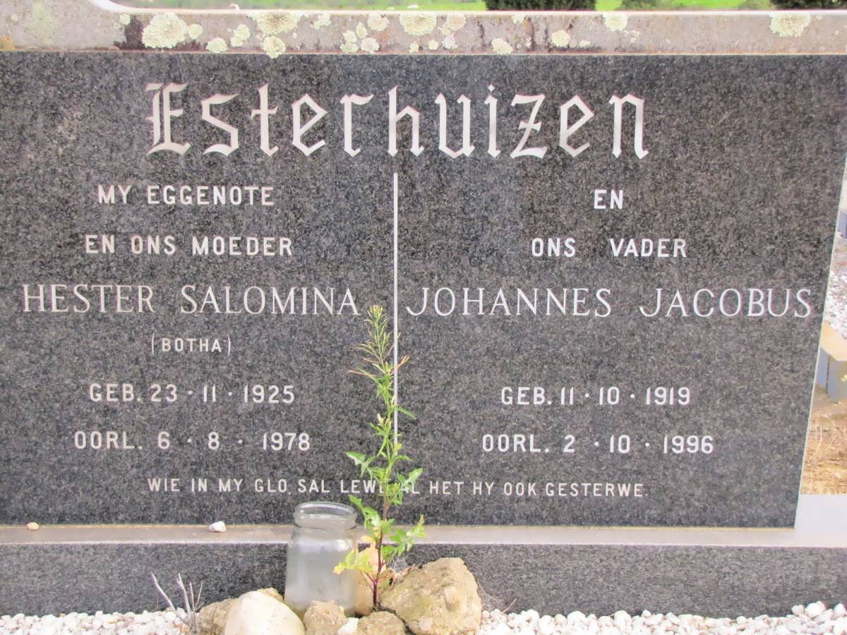 ESTERHUIZEN Johannes Jacobus 1919-1996 &amp; Hester Salomina BOTHA 1925-1978