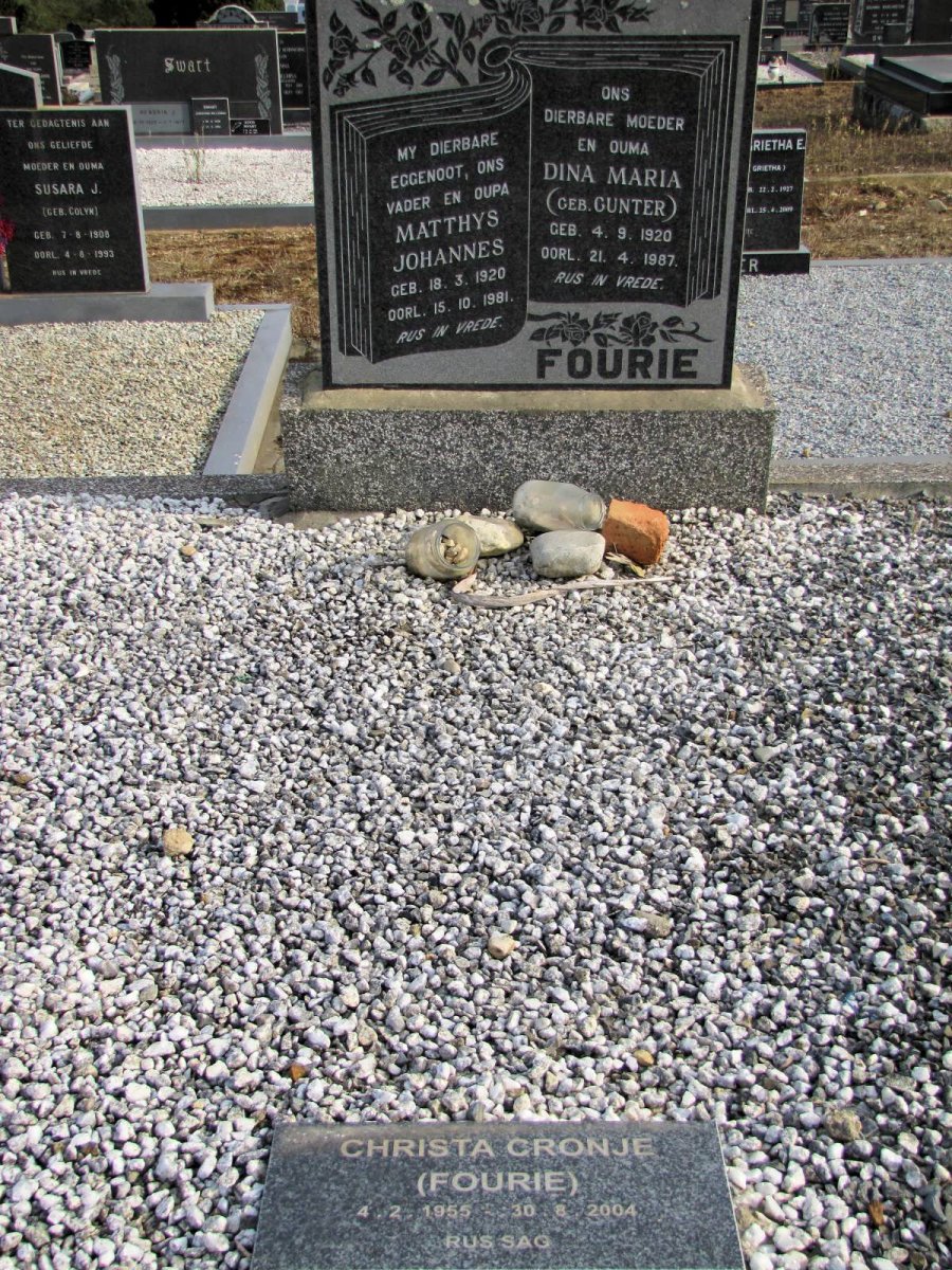 FOURIE Matthys Johannes 1920-1981 &amp; Dina Maria GUNTER 1920-1987