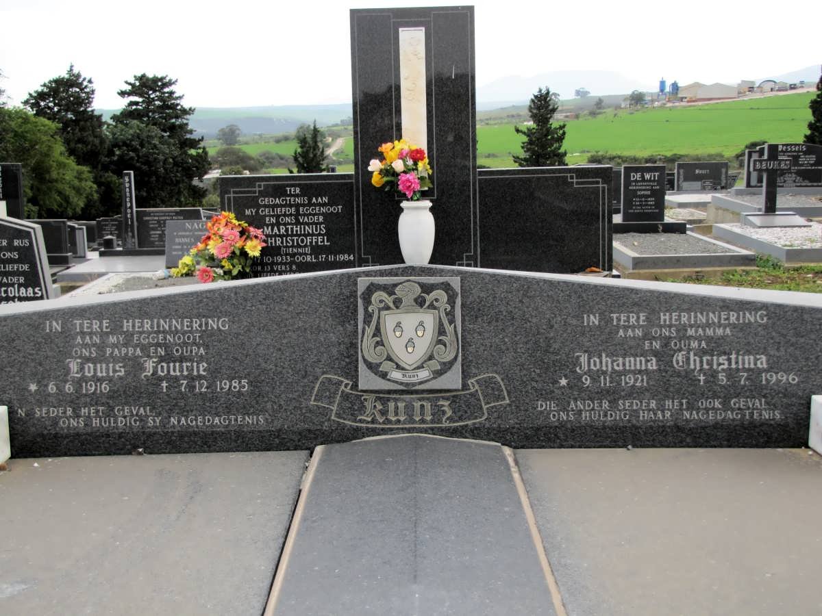 KUNZ Louis Fourie 1916-1985 &amp; Johanna Christina 1921-1996