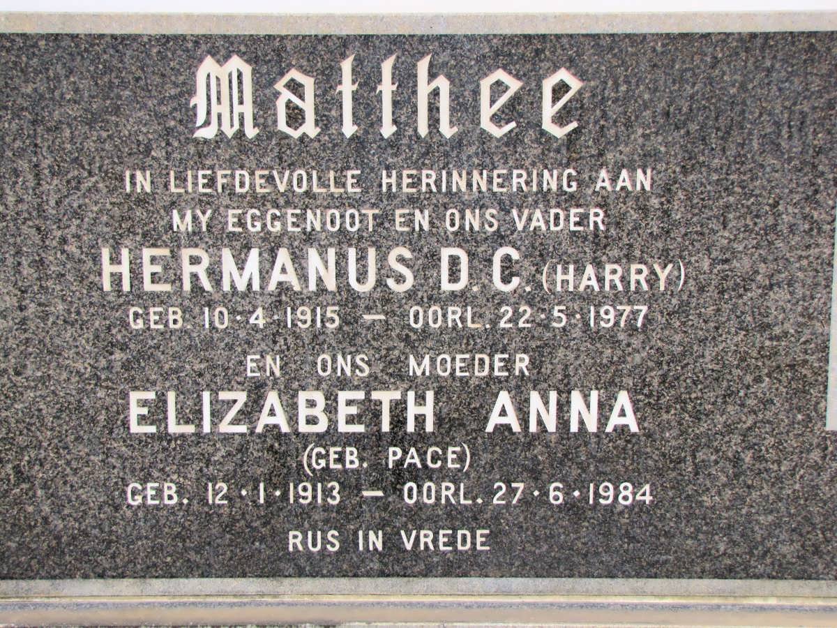 MATTHEE Hermanus D.C. 1915-1977 &amp; Elizabeth Anna PACE 1913-1984
