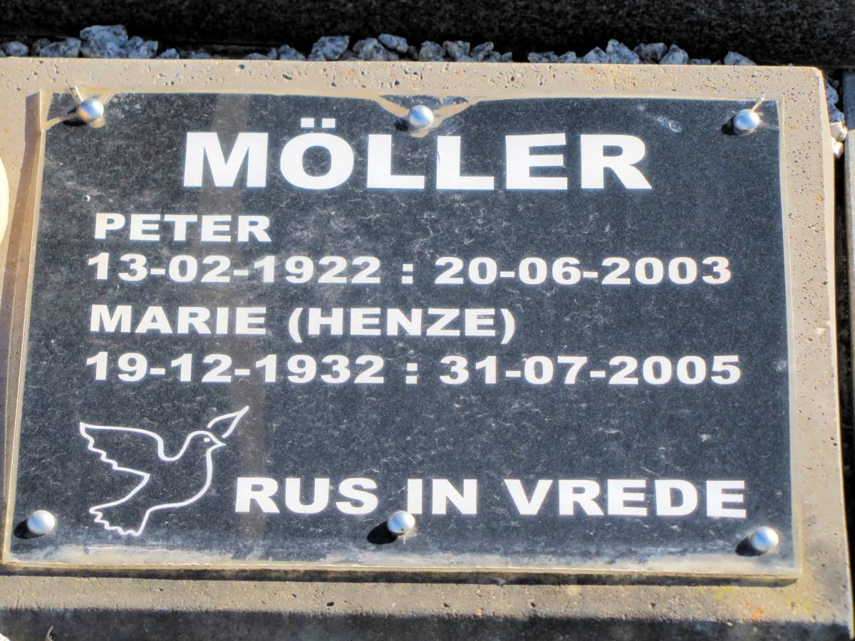 MOLLER Peter 1922-2003 &amp; Maria HENZE 1932-2005