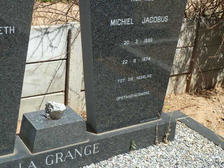 GRANGE Michiel Jacobus, la 1896-1974 &amp; Susanna Elizabeth 1903 -1992