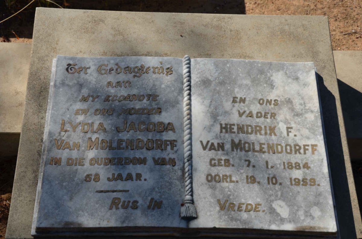MOLENDORFF Hendrik F., van 1884-1959 &amp; Lydia Jacoba