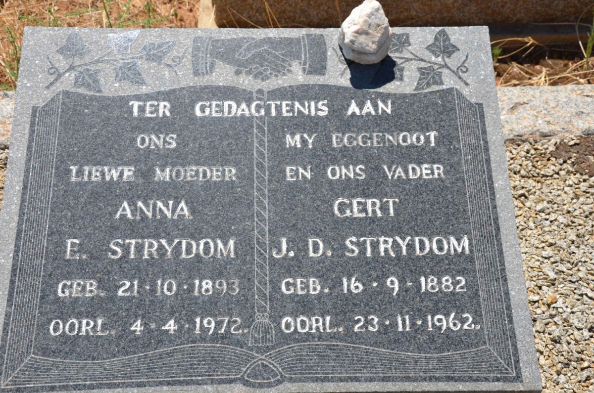 STRYDOM Gert J.D. 1882-1962 &amp; Anna E. 1893-1972