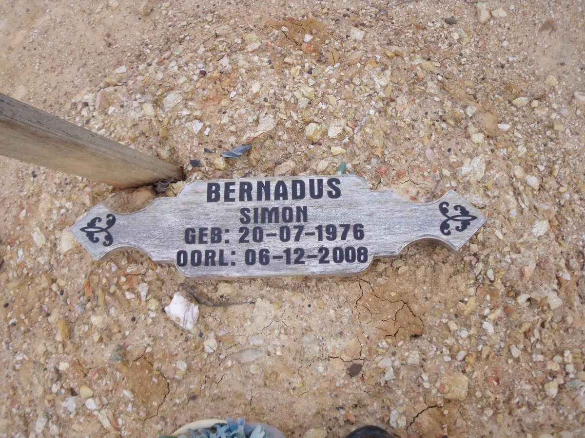 BERNADUS Simon 1976-2008