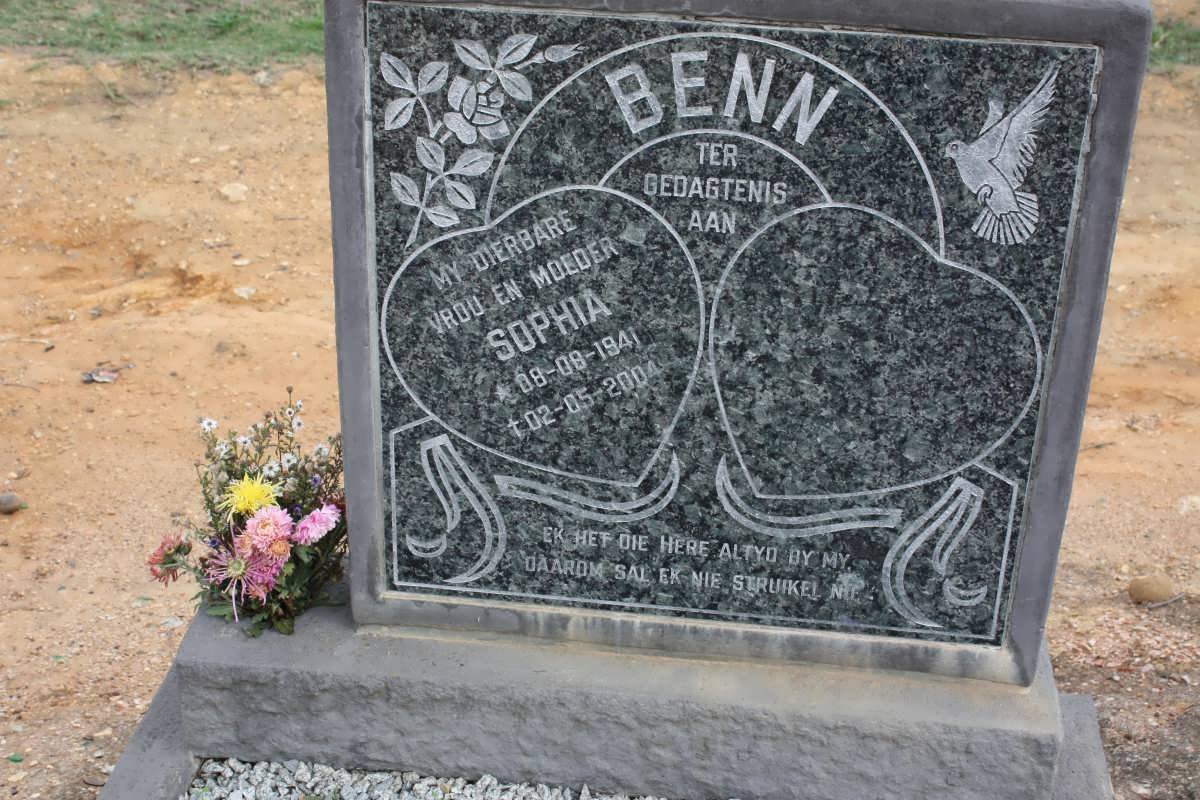BENN Sophia 1941-2004
