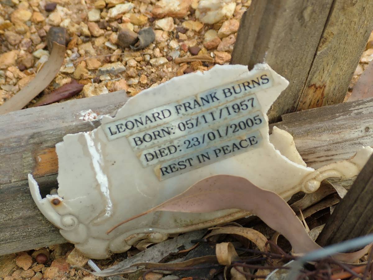 BURNS Leonard Frank 1957-2005