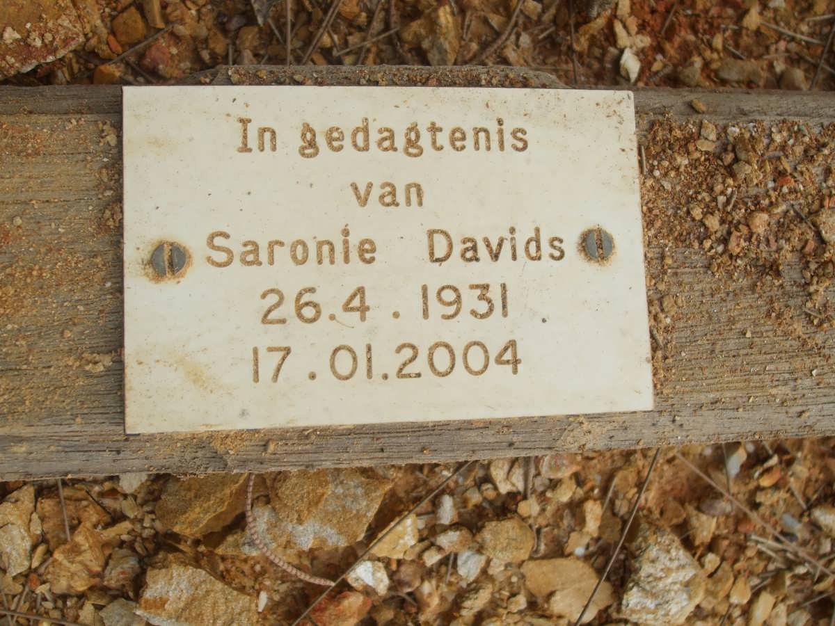 DAVIDS Saronie 1931-2004