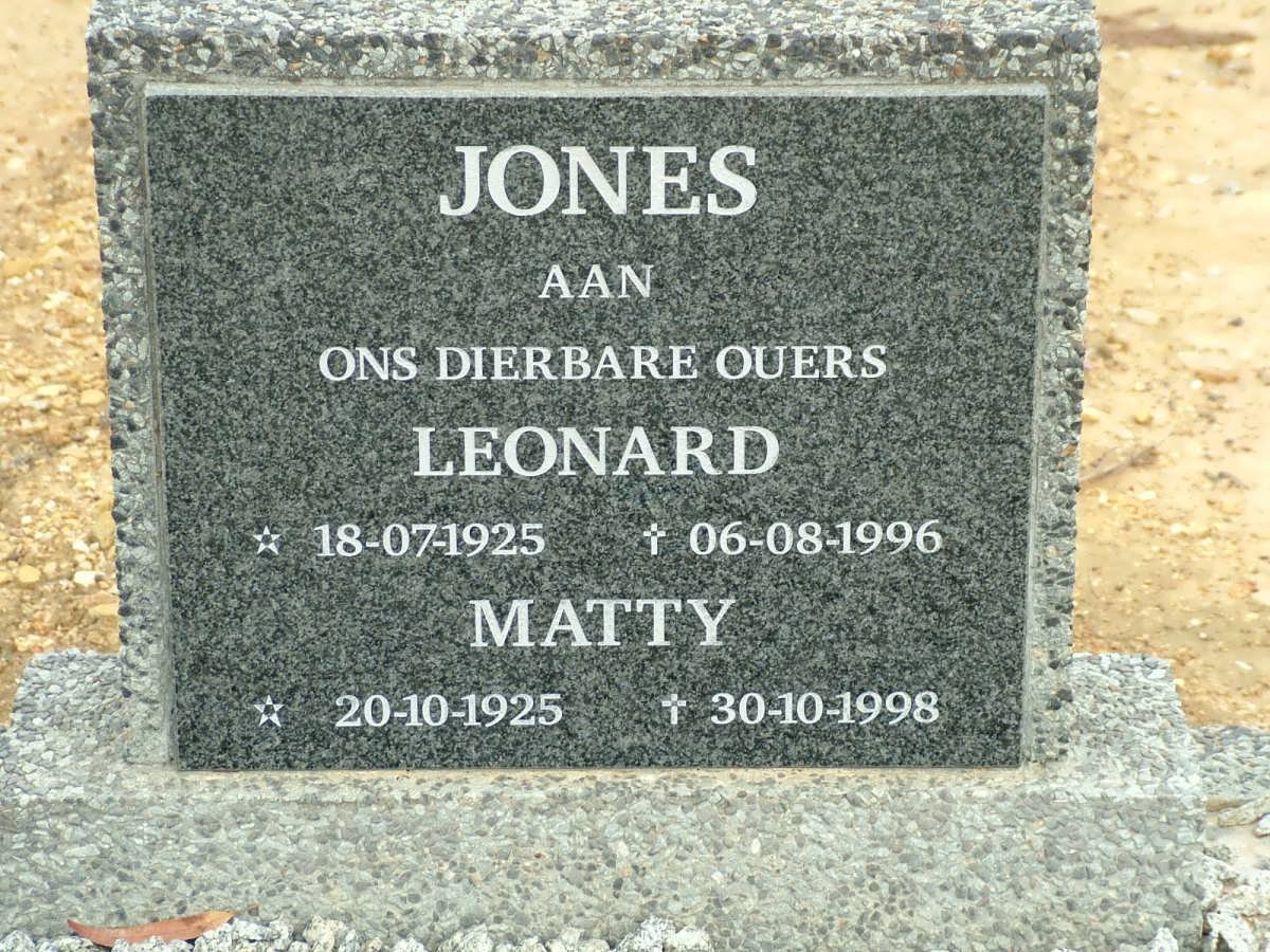 JONES Leonard 1925-1996 &amp; Matty 1925-1998