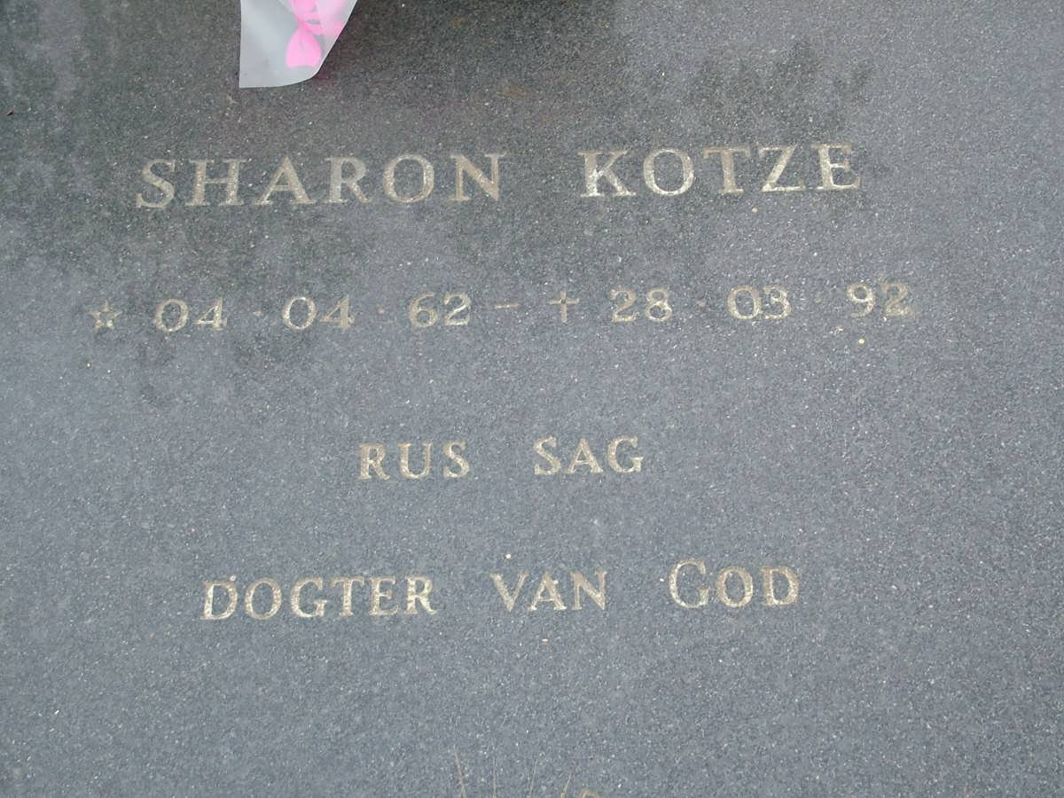 KOTZE Sharon 1962-1992