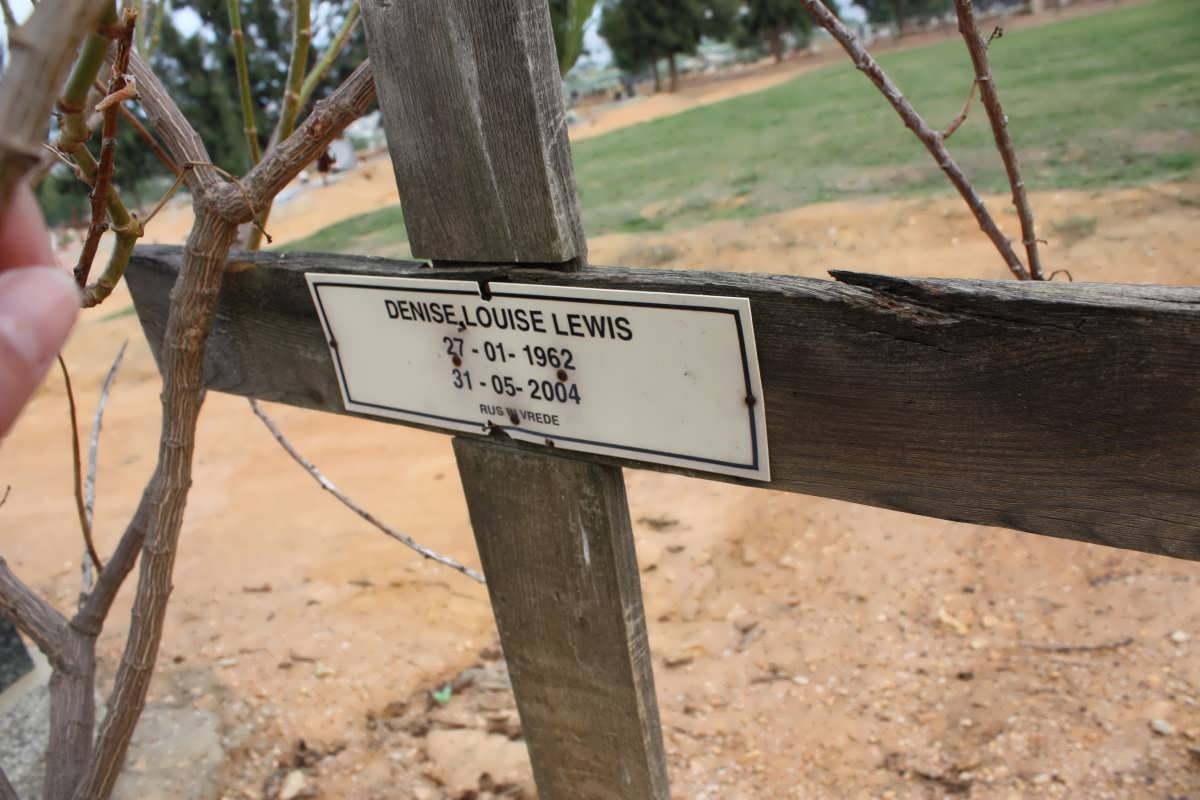 LEWIS Denise Louise 1962-2004