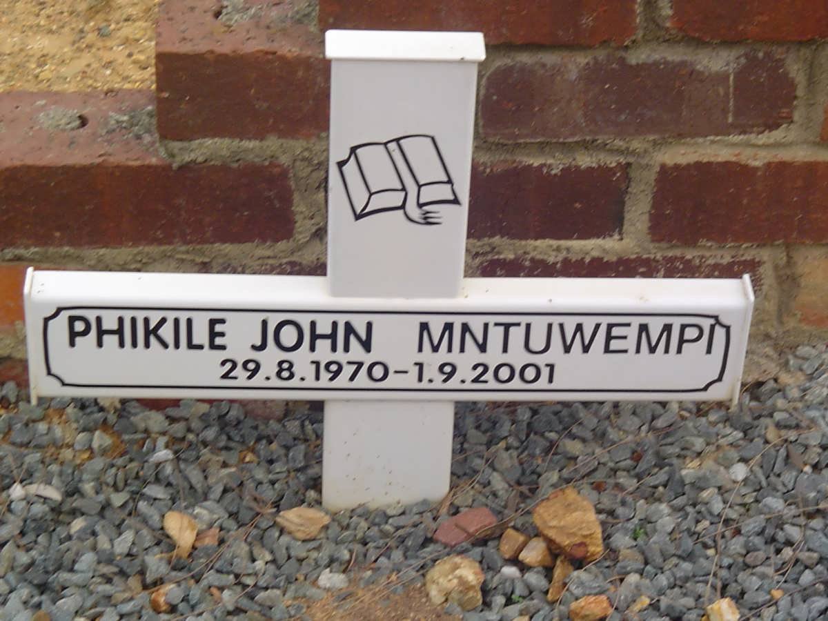 MNTUWEMPI Phikile John 1970-2001