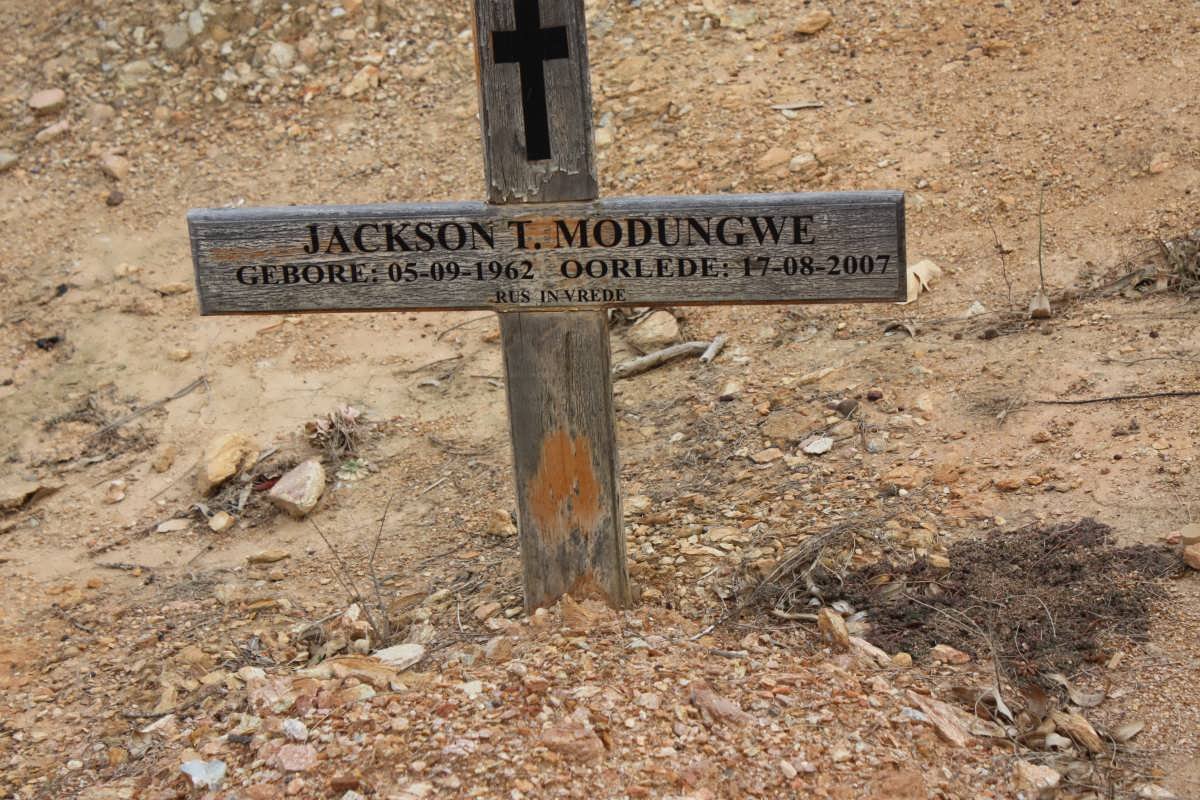 MODUNGWE Jackson T. 1962-2007