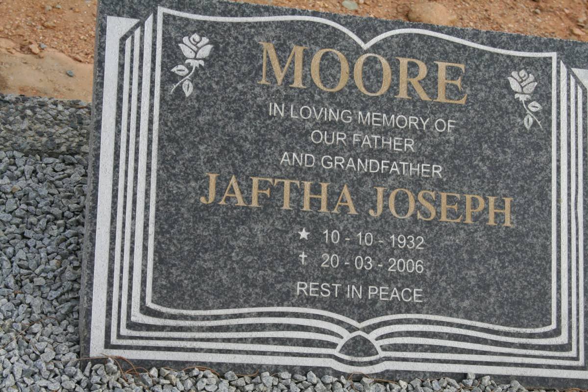 MOORE Jaftha Joseph 1932-2006